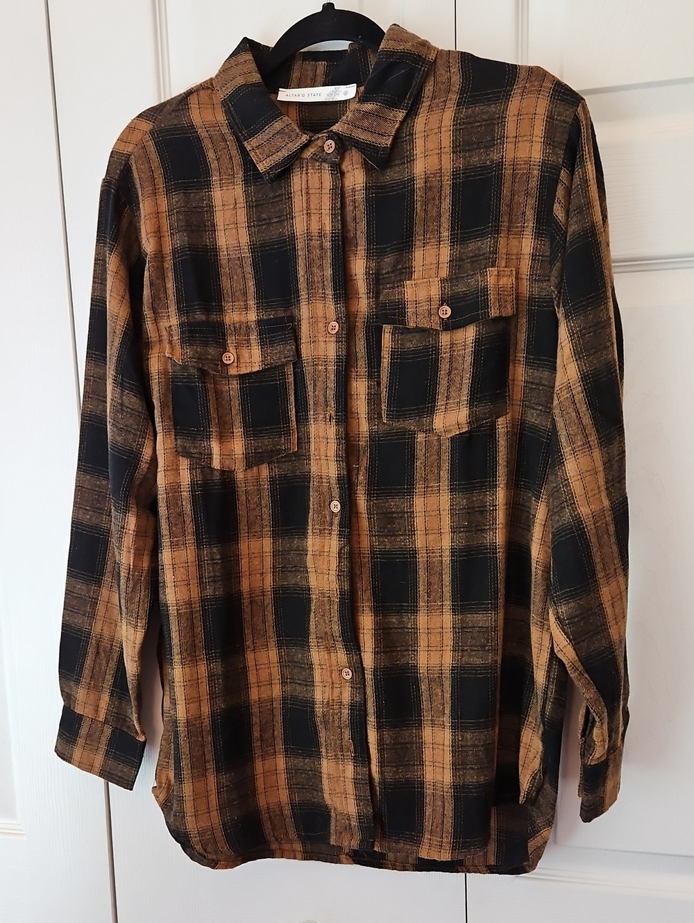 Women's Black and Brown Plaid Button-Up Shirt